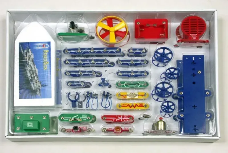 Cambridge Brainbox cars and boats contents